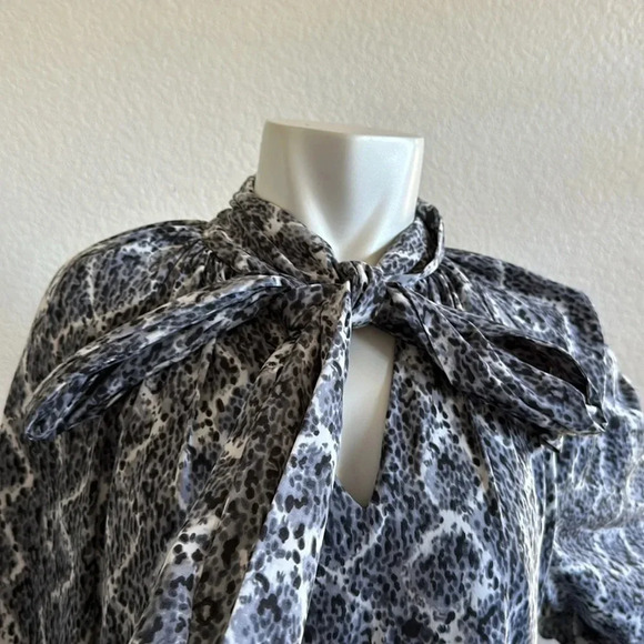 Adriana Papell Gray & white Tie-Front Lined Longsleeve Sheath Dress - Picture 3 of 10